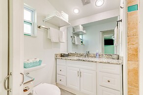 'driftwood Beach Suite' - Walk to Clearwater Bch