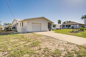 Englewood Home on Canal: Boat to Lemon Bay!