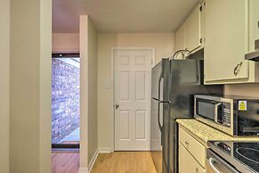 Cozy Condo ~ 5 Mi to University of Florida!