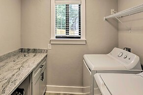 Cozy Tallahassee Apartment w/ Spacious Yard!