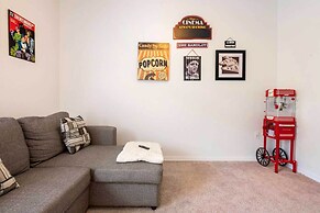 Family Home w/ Heated Pool: 9 Mi to Disney!