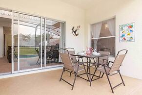 Family Home w/ Heated Pool: 9 Mi to Disney!