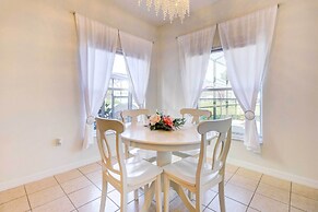 Family Home w/ Heated Pool: 9 Mi to Disney!