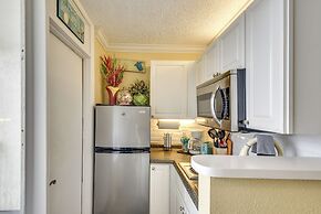 Daytona Beach Studio w/ Private Lanai 1 Mi to Pier