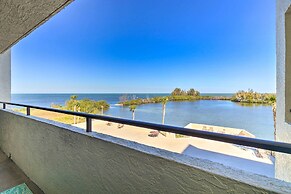 Gulf Front Hudson Condo w/ Pool Access & Views!