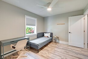 Home Close to Naples Beach - Pets Welcome!