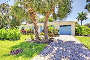 Home Close to Naples Beach - Pets Welcome!