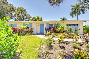 Home Close to Naples Beach - Pets Welcome!