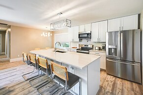 Home Close to Naples Beach - Pets Welcome!