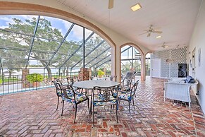Lanai & Pool: Elegant Villa in Winter Haven!
