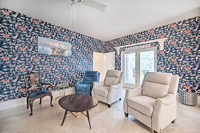 Lanai & Pool: Elegant Villa in Winter Haven!