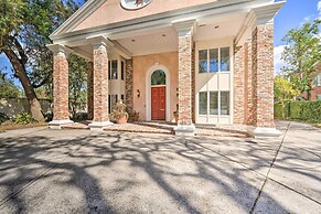 Lanai & Pool: Elegant Villa in Winter Haven!