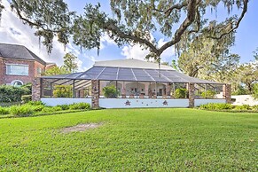Lanai & Pool: Elegant Villa in Winter Haven!