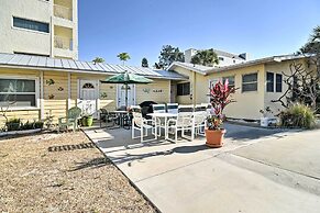 Indian Shores Cottage w/ Cabana - Steps to Beach!