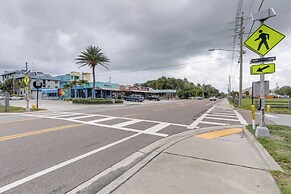 Indian Rocks Vacation Rental Condo: Steps to Beach