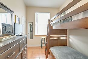 Indian Rocks Vacation Rental Condo: Steps to Beach