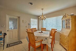 Home w/ Furnished Lanai - 1 Block to Ormond Beach!