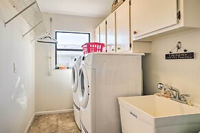 Pet-friendly Fort Myers Home w/ Patio & Grill!