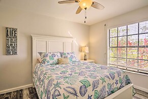 Pet-friendly Fort Myers Home w/ Patio & Grill!