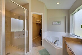 Kissimmee Getaway w/ Pool ~ 7 Mi to Disney!