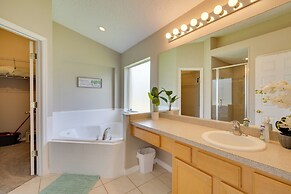 Kissimmee Getaway w/ Pool ~ 7 Mi to Disney!