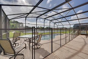 Kissimmee Getaway w/ Pool ~ 7 Mi to Disney!