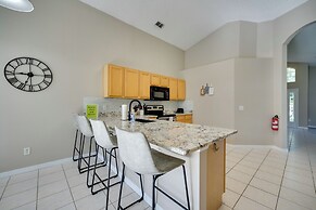 Kissimmee Getaway w/ Pool ~ 7 Mi to Disney!