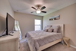 Kissimmee Getaway w/ Pool ~ 7 Mi to Disney!