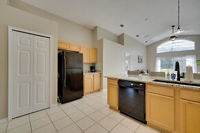 Kissimmee Getaway w/ Pool ~ 7 Mi to Disney!