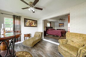 Lakefront Home w/ Screened Porch & Grill