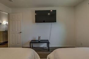 East Tampa Getaway - 5 Mi to Amalie Arena!