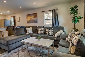 East Tampa Getaway - 5 Mi to Amalie Arena!