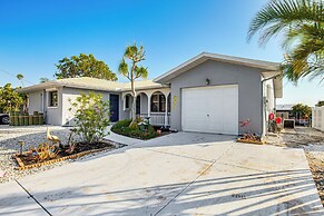 Heated Pool + Lanai: Matlacha Isles Getaway