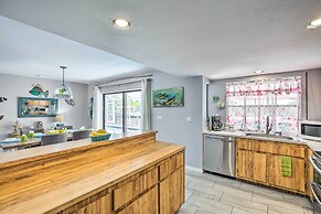 Heated Pool + Lanai: Matlacha Isles Getaway