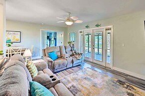 Lakeside Crescent City Cottage: Boat + Dock!