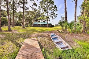 Lakeside Crescent City Cottage: Boat + Dock!