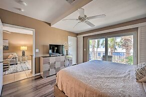 Marco Island Condo w/ Shared Pool & Hot Tub!