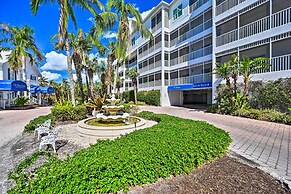 Marco Island Condo w/ Shared Pool & Hot Tub!