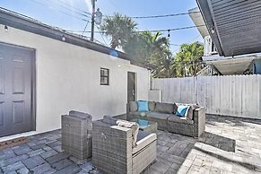 Madeira Beach Studio w/ Easy Access to Shore!