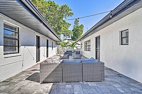 Madeira Beach Studio w/ Easy Access to Shore!