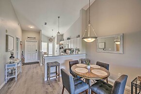 Luxe Top-floor Condo in Beautiful Lely Resort