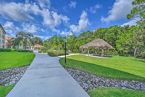 Luxe Top-floor Condo in Beautiful Lely Resort