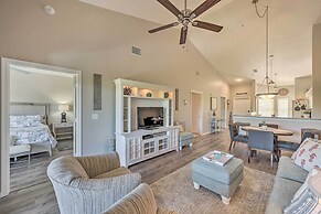 Luxe Top-floor Condo in Beautiful Lely Resort