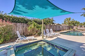 Pet-friendly Merritt Island Home w/ Heated Pool