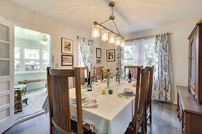 Mount Dora Tropical Escape: Steps to Lake Gertrude