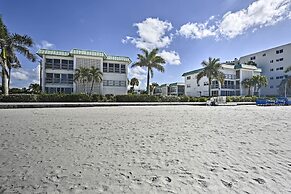 Modern Fort Myers Beach Retreat w/ Pool Access!