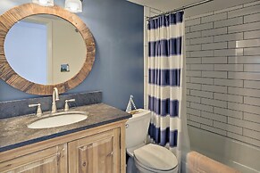 Modern Fort Myers Beach Retreat w/ Pool Access!