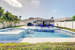 Naples Vacation Home: Private Pool + Hot Tub!