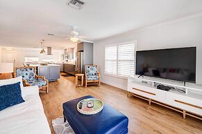 Naples Vacation Home: Private Pool + Hot Tub!