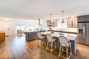 Naples Vacation Home: Private Pool + Hot Tub!